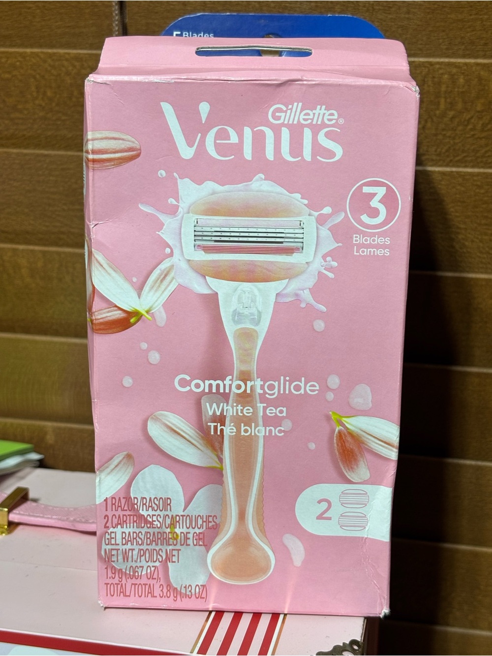 Venus OR Schick Razor - Picture 4 of 5